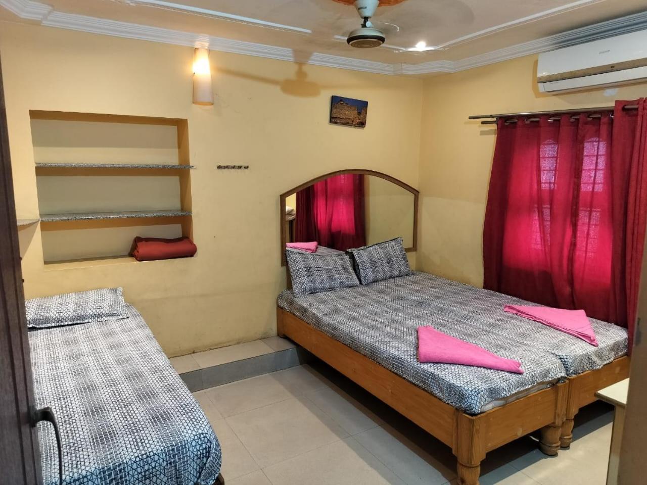 Gopi Guest House Hampi Rum bild